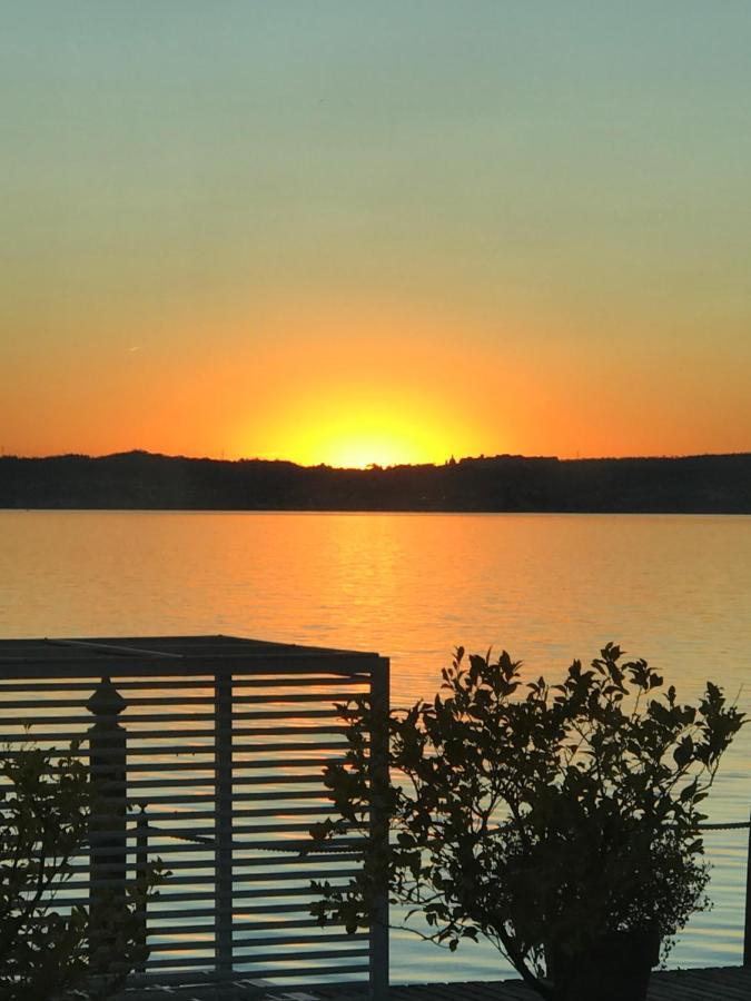 Appartamento Du Lac 1 Desenzano del Garda Exteriör bild